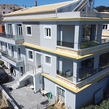 Potamos Deluxe White Apartment 外观 照片